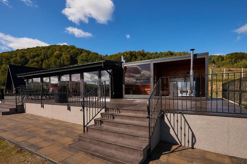 Afacere de vanzare, 2 cabane+sala de evenimente, la cheie, Apuseni! - 7