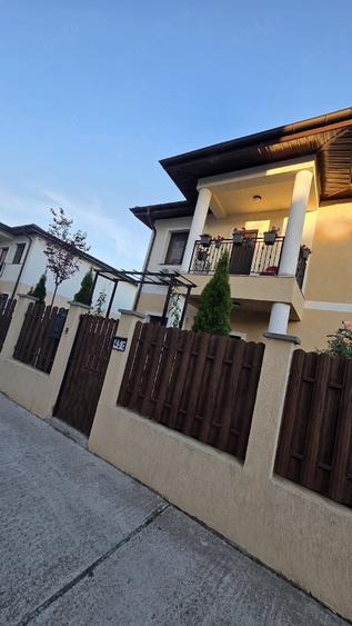Casă cu 3 camere cu Canalizare în Valea Adâncă