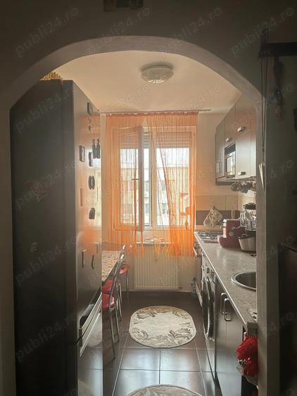 Vand apartament 3 camere,sectorul 2 - 1