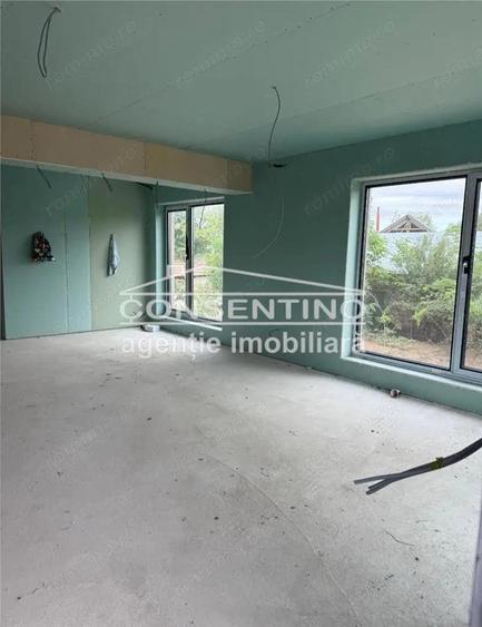 Se vinde imobil la 15 km de oras , in sat Bentu - 5