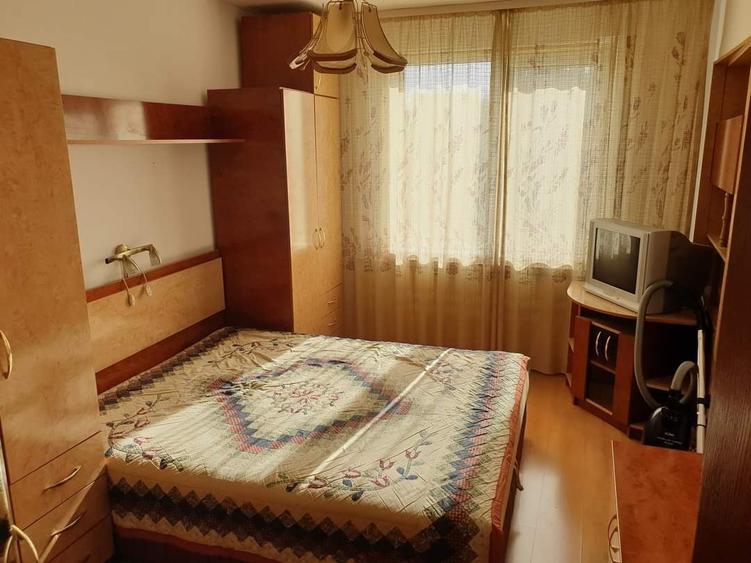 De inchiriat Apartament spatios - Ultracentral ! - 3