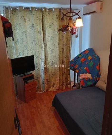 Apartament 3 camere Dristor Apartament 3 camere Dristor
