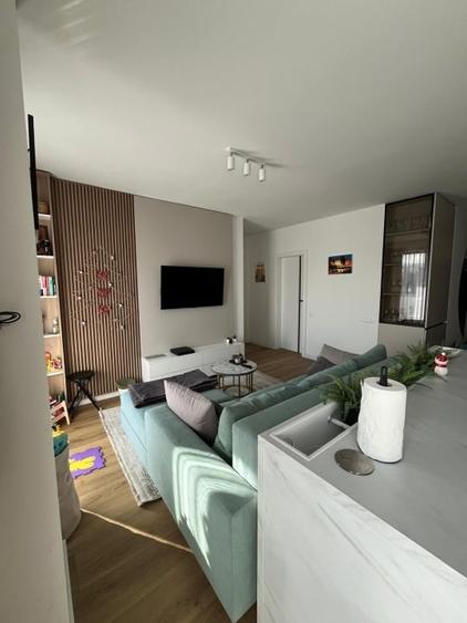 Apartament mobilat – 3 camere, terasă, boxă și parcare – Complexul Azoria - 1