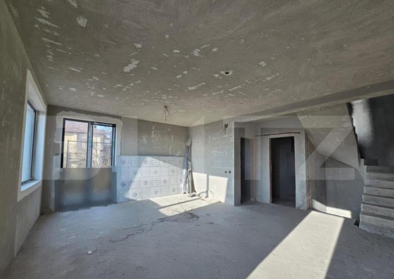 Duplex semifinisat, zona Dambul Rotund, priveliste spre ora - 1
