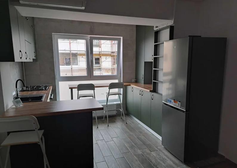 Aparatorii patriei studio etaj 8 - 7