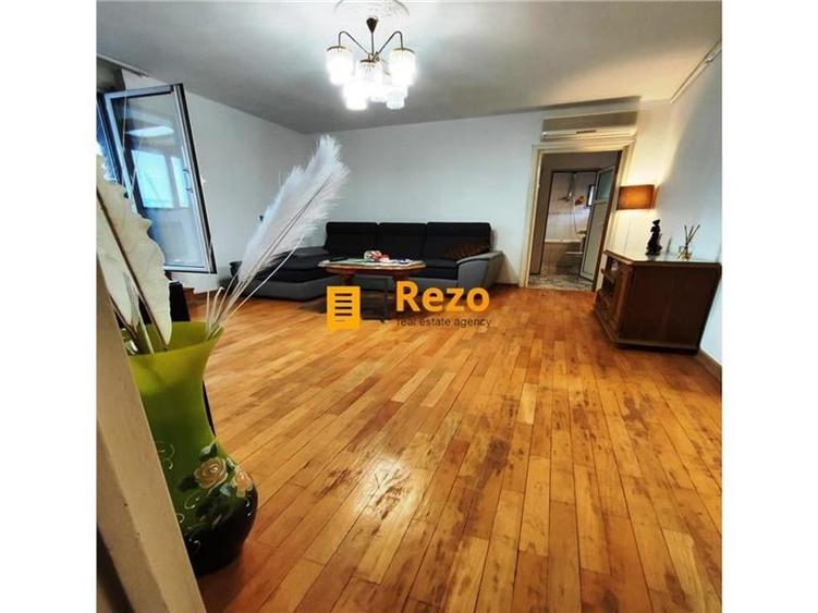 VICTORIEI, MIHALACHE, BANU MANTA, 120 MP CU TERASA, MOBILAT UTILAT, BLOC 1978 - 2