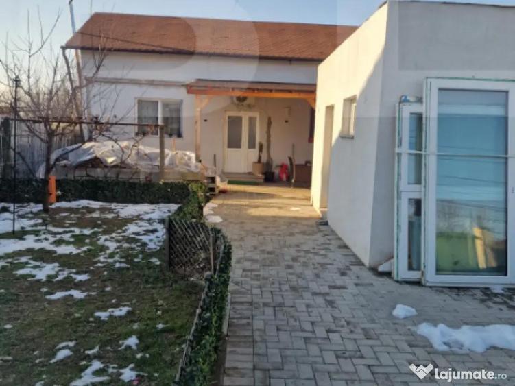 Vand casa la Poalele Viilor - 3