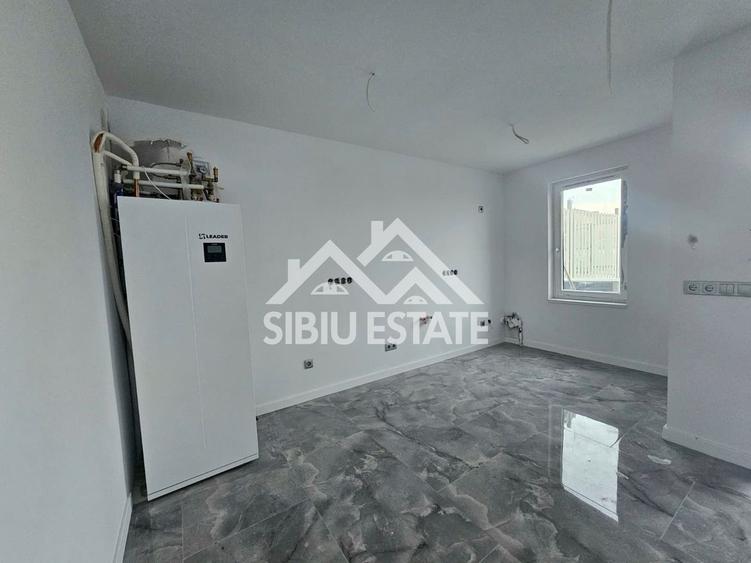 Casa de mutat 4 camere, 2 bai Sibiu Vest - 15