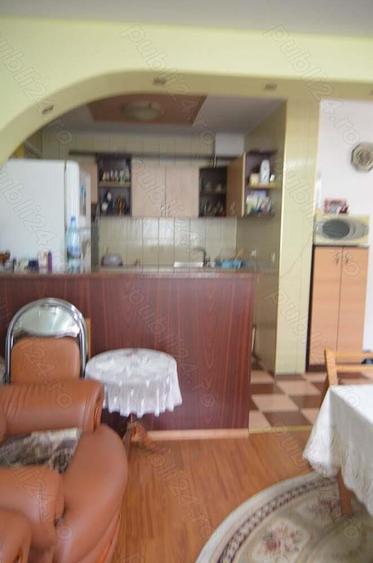 Vila de vacanta cu 7 camere situata in Busteni,semicentral. - 8