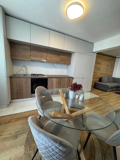 DESCOPERA ELEGANTA SI CONFORTUL  IN INIMA LITORALULUI - MAMAIA NORD - 2 CAMERE - - 5