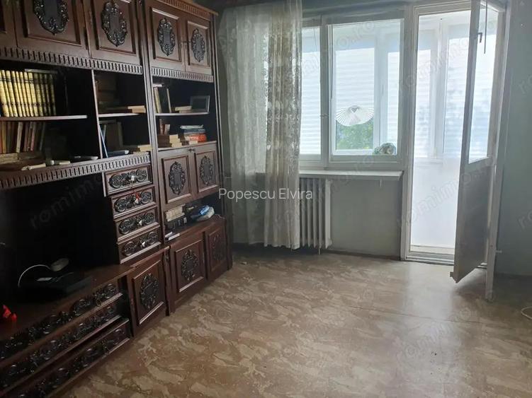 Vanzare 3 camere-decomandat-5 din 10-Dr Taberei-V Ialomitei-liber-bl 75-reabilitat-2 balcoane Vanzare 3 camere-decomandat-5 din 10-Dr Taberei-V Ialomitei-liber-bl 75-reabilitat-2 balcoane