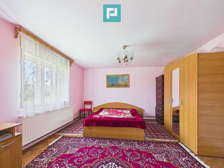 Casă solidă cu 5 camere in localitatea Almaș, Arad - 9