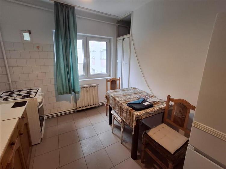 Apartament 2 camere decomandat 2 bai balcon zona Terezian - 3