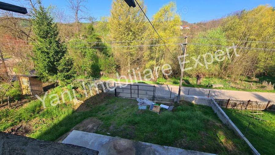 Casa de vanzare in comuna Valea Ia?ului, sat Borovine?ti, Jude? Arge?. - 1
