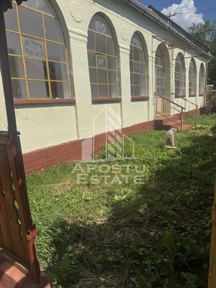 Casă unifamilială cu teren de 1504 mp - 1