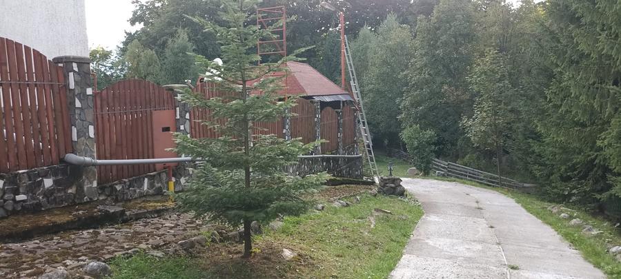 Vanzare teren 900 mp/25 ml toate utilitatile, Predeal laga Cabana Trei Brazi - 1