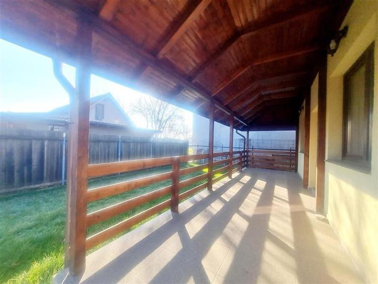 Prima inchiriere! Rezidenta cocheta, cu gradina, curte, garaj, Sanpetru - 11