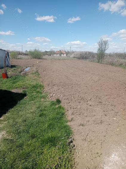 Casa de vanzare loc lini?tit - 3