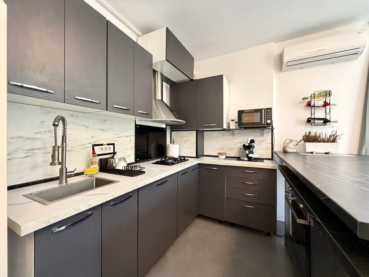 Apartament cu 3 camere decomandat, mobilat în Telegrafului