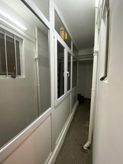 Apartament cu 3 camere semidecomandat, mobilat în Universitate