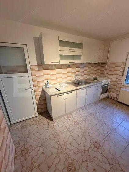 Apartament 3 camere, decomandat, mobilat, utilat, parcare si boxa, 2 bai - 7