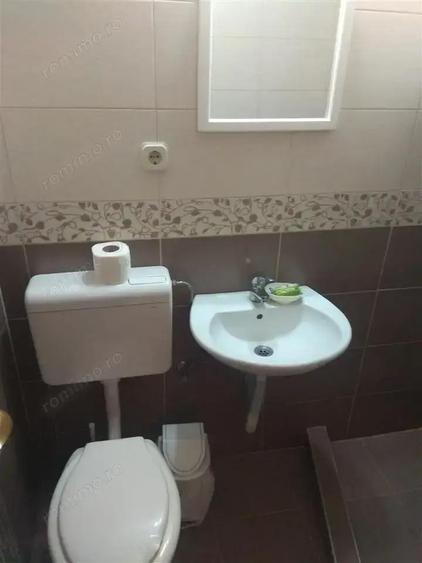 Garsoniera in zona Universitate - 2