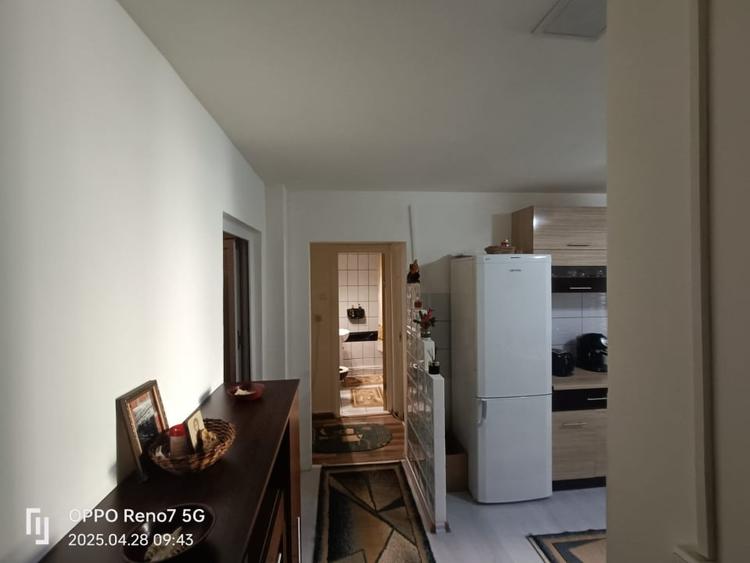 Apartament cu 3 camere si spatiu comercial de vanzare in Reghin str. Fagarașului - 4