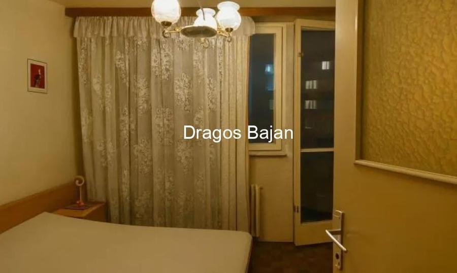 Sala Palatului // vedere spate // balcon - 12