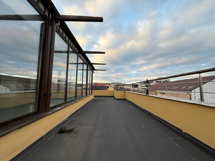 Spatiu alimentatie publica, P+2, zona semicentrala - 13