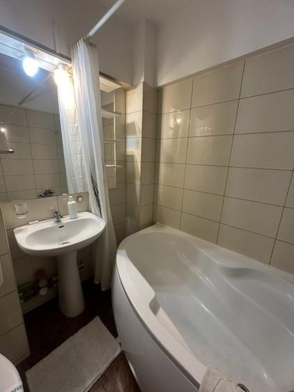 Garsoniera ultracentrala, mob., etaj 7, bloc solid, termoizolat, langa  Cismigiu - 14