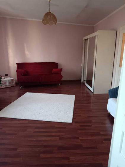 Casă cu 4 camere în Mândra