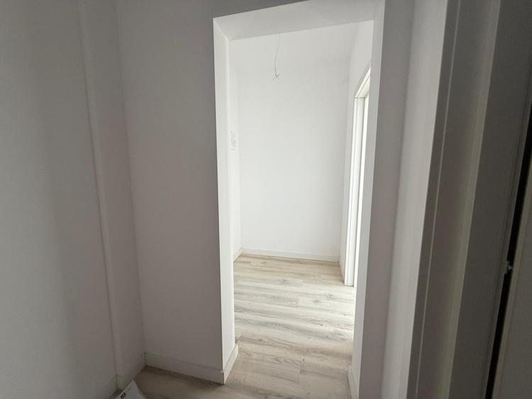 Garsoniera, 39mp, decomandata, Cartier Veterani, zona Parcul Nicolae Romanescu - 4