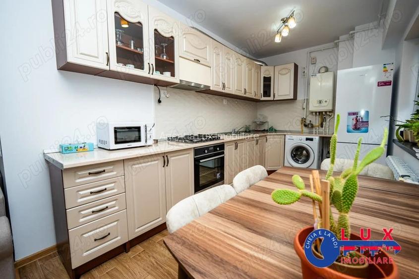 ID 446 Apartament 3 camere de inchiriat *Zona E3 ID 446 Apartament 3 camere de inchiriat *Zona E3