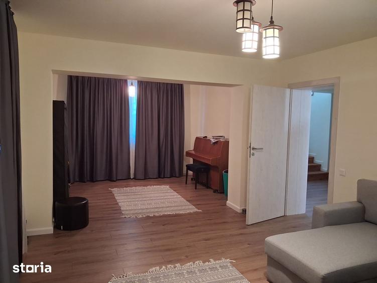 Casă cu 4 camere cu Teren 500 Mp în Berceni
