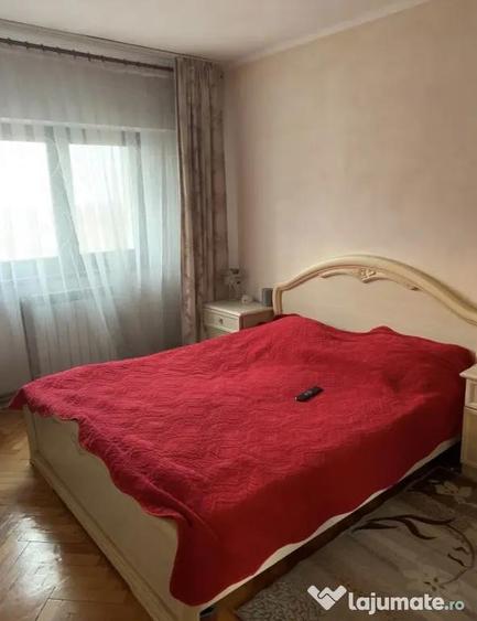 Apartament cu 2 camere decomandat în Cetate