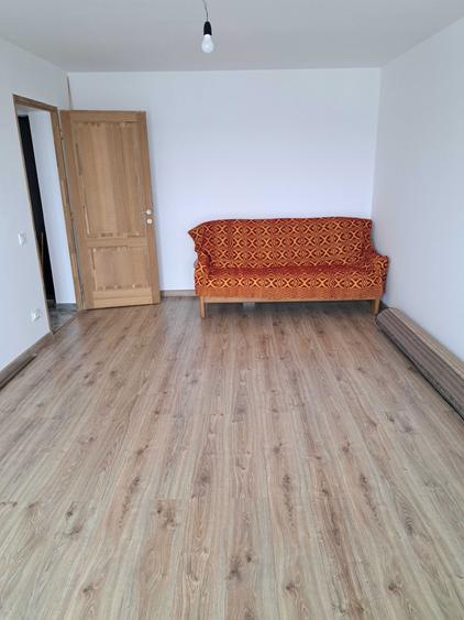 apartament 2 camere Targoviste ultracentral - 8