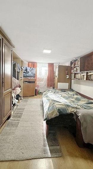 Curte Generoasa | Loc de Parcare - 2