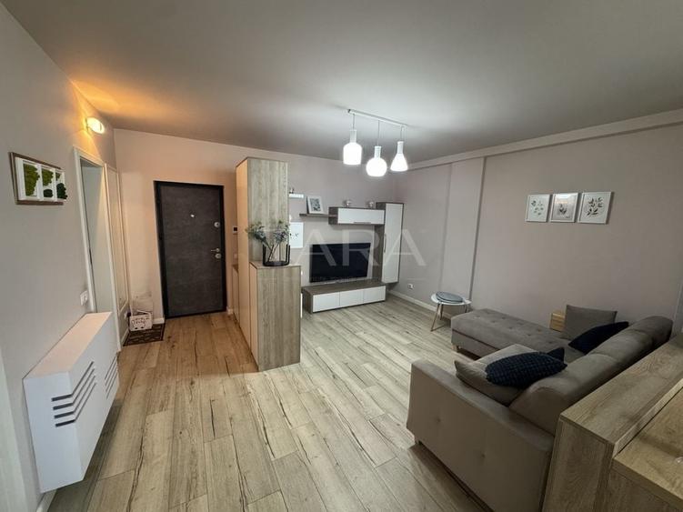 Apartament cu 2 camere semidecomandat, mobilat în Vest