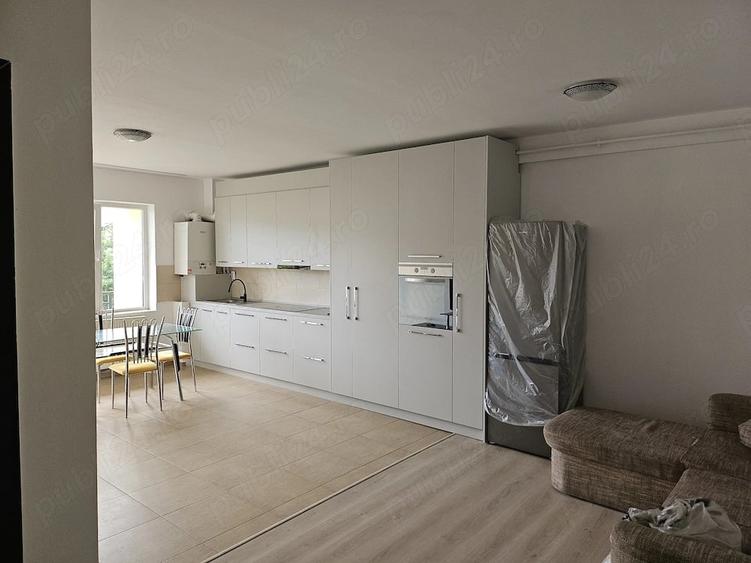 Apartament renovat 2 camere cu balcon si loc de parcare - 2