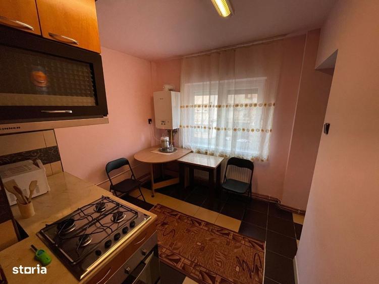 Chirie apartament 2 camere etaj 1 str. Avram Iancu - 1
