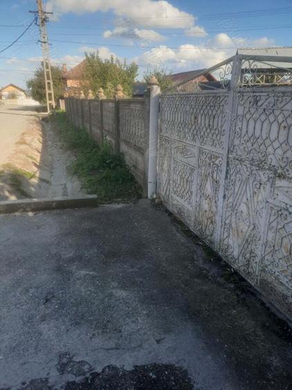 Vand casa in comuna Orlesti - 1