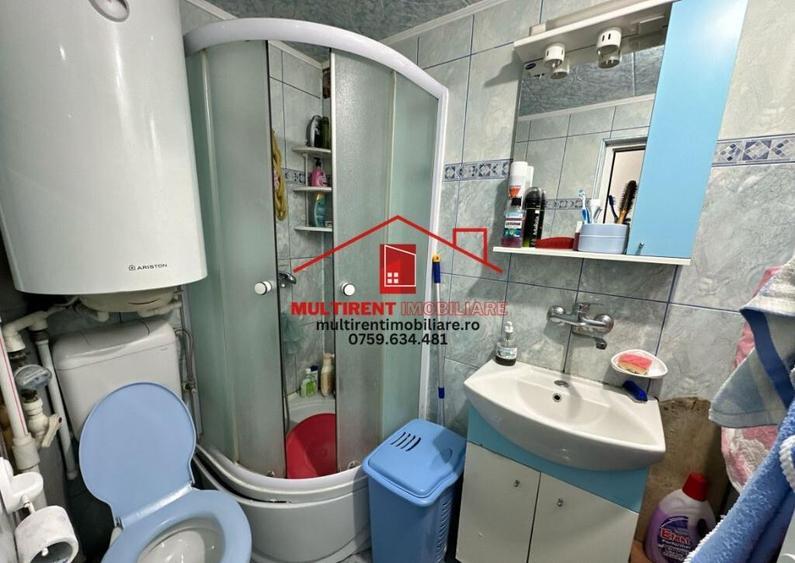 De vanzare Apartament 3 camere, strada Neptun, etaj 2 46.000 EUR - 4