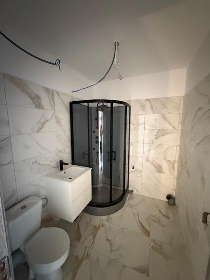 Casă cu 4 camere cu Canalizare în Roșu