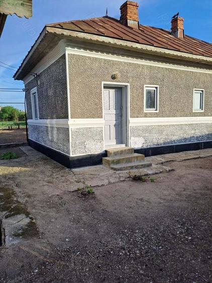 Casa de vanzare in com. Stefan cel Mare jud. Arges - 2