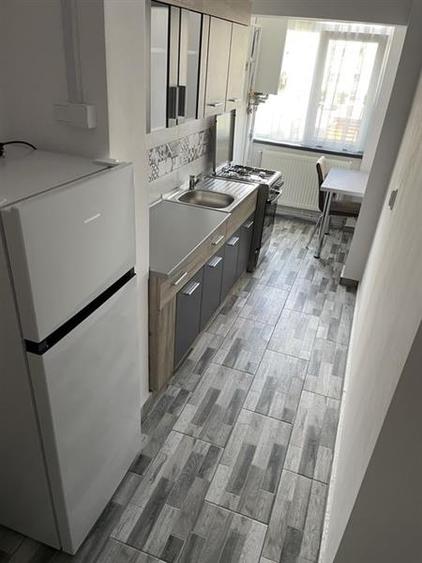 Garsoniera renovata, etaj 1, Astra, Brasov - 3