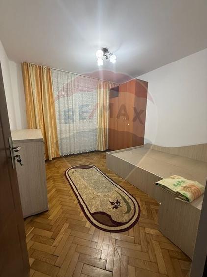 Apartament cu 3 camere de inchiriat in zona Central - 3