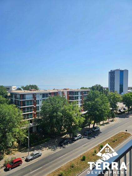 Duplex 4 camere, peste drum de plaja - 1