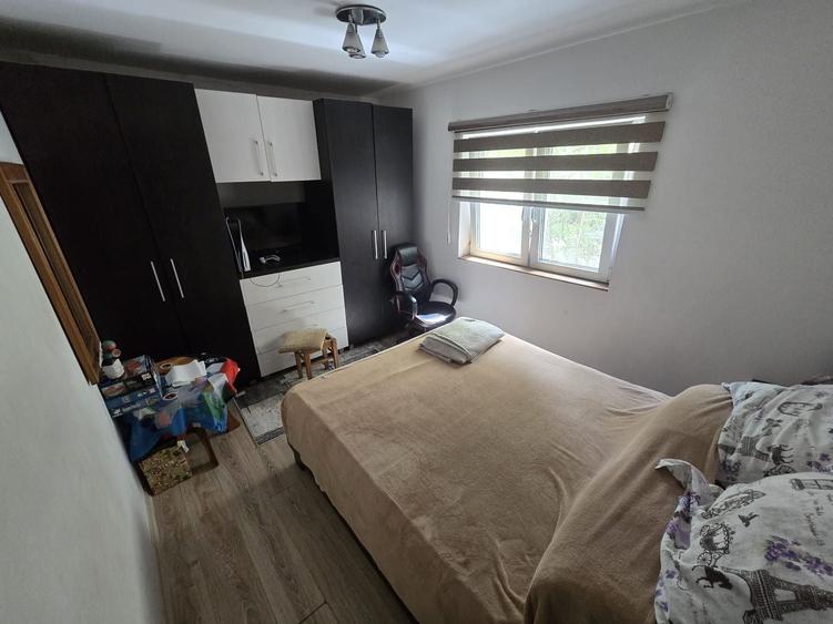 Aproape de Spitalul Judetean. Mobilat. Boxa la subsol. - 8