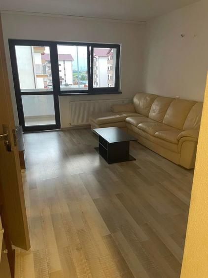 Vand apart 2 camere decomandat - 1