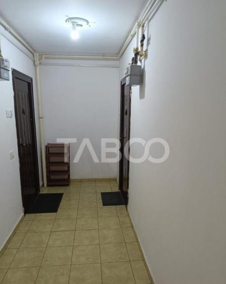 Garsoniera cat un apartament! 51 mp utili balcon 6 mp etaj 3 - 10